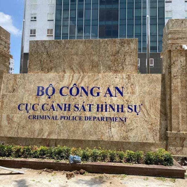 Thang máy Bộ Công An