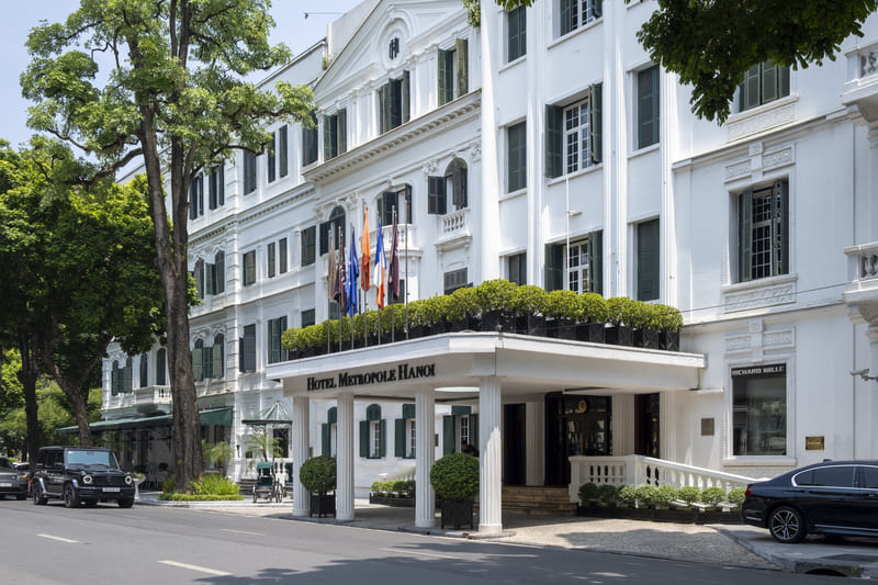 Thang máy cho khách sạn cao cấp