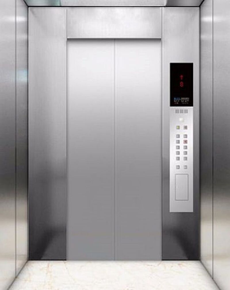 Cabin bên trong thang máy tổng cục thống kê Hà Nội
