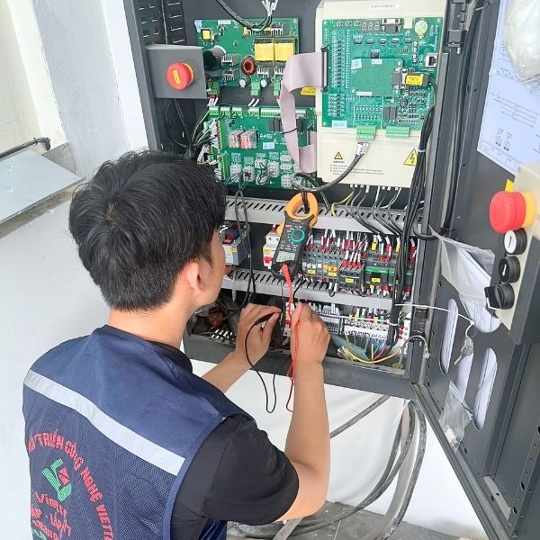 Kiểm tra hệ thống điều khiển và điện